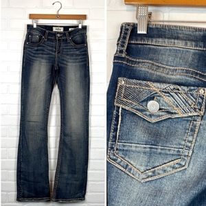 Daytrip Lynx Bootcut Dark Wash Embroidered Flap Pocket Bootcut Jeans 27 Long